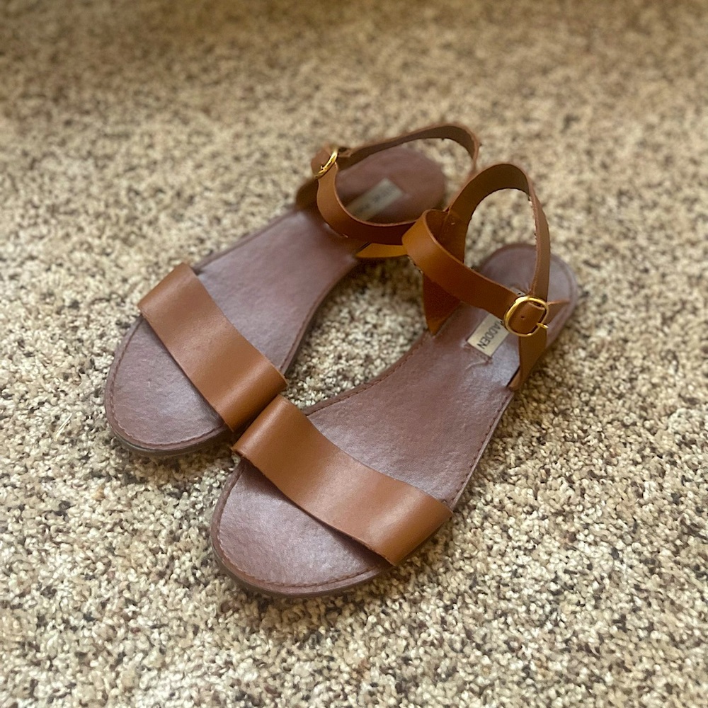 Steve Madden sandals. Size US 9.